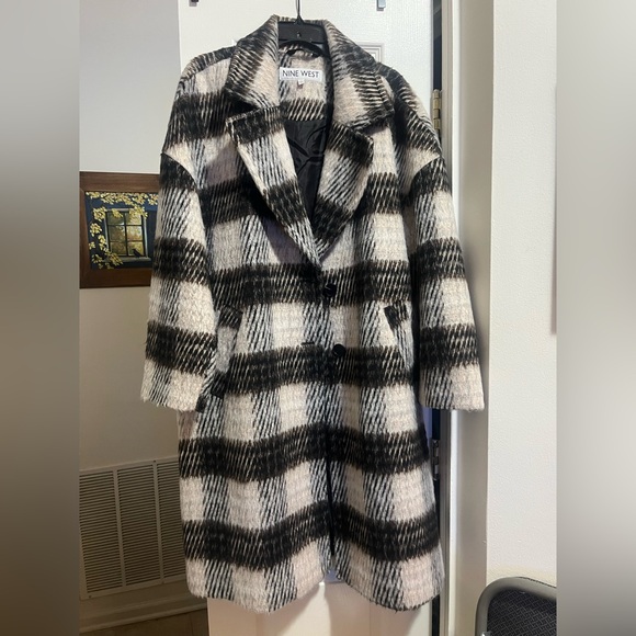 Nine West Jackets & Blazers - Nine West Women's Black/Brown and White Plaid Coat